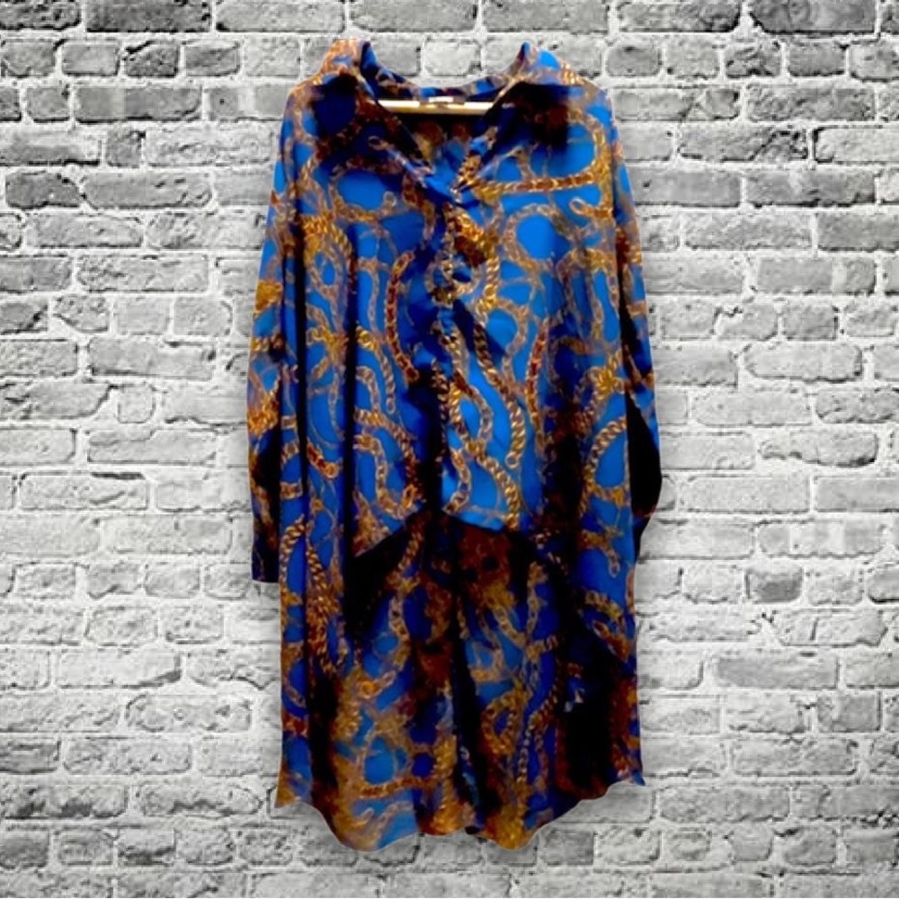 SOLD ❤️Ups & Downs Woman’s Blue & Gold Chain Patterned High Low Ruana Kimono - Picture 4 of 9